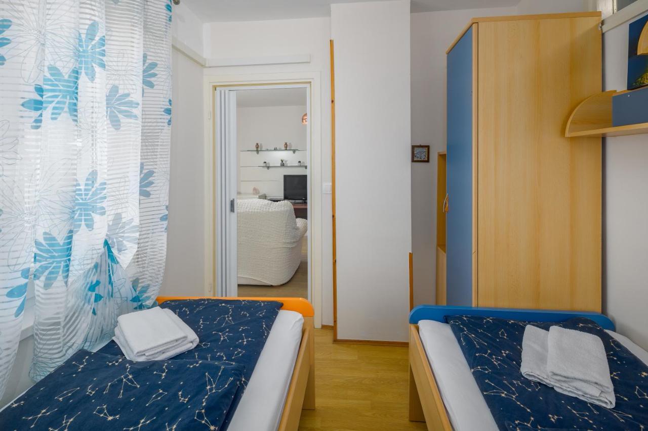 Kukci Apartment Bagian luar foto