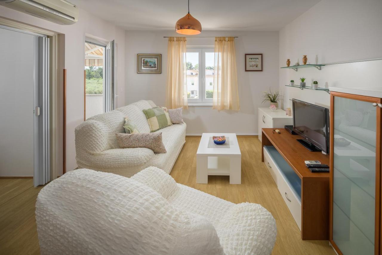 Kukci Apartment Bagian luar foto